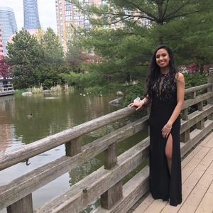 Meet your Posher, Selina